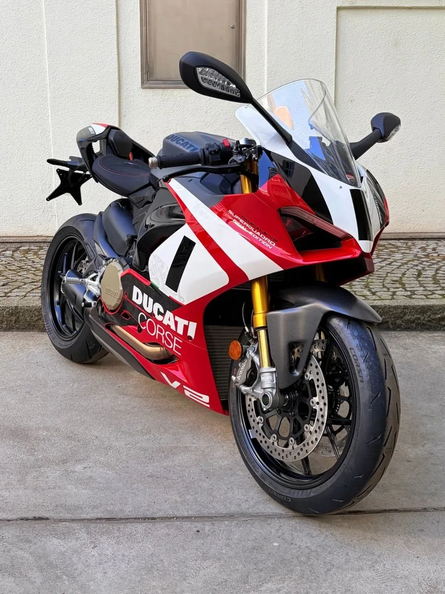 Ducati Panigale V2 Superquadro Final Edition