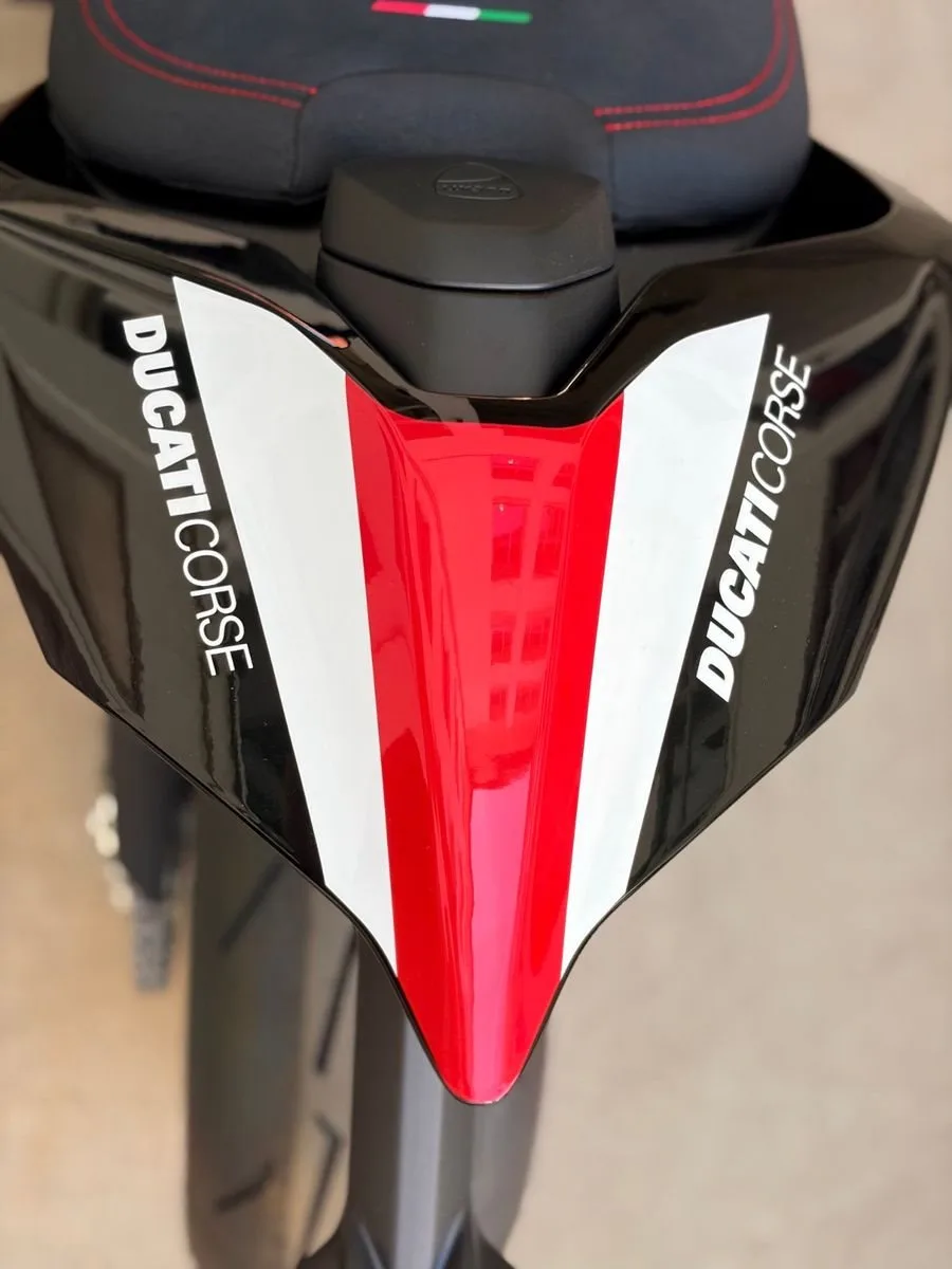 Ducati Panigale V2 Superquadro Final Edition