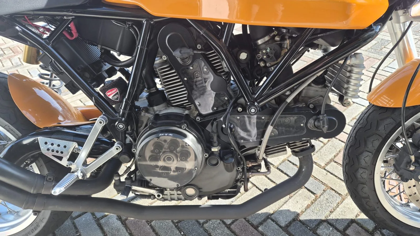 Ducati Sport 1000