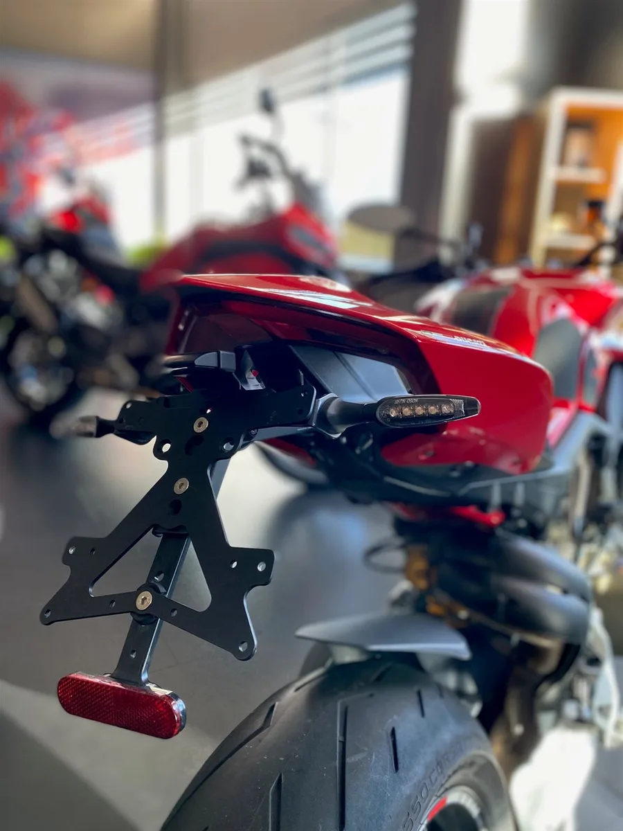 Ducati Streetfighter V4 S