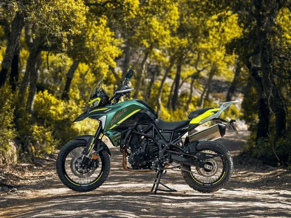 Benelli TRK 702 X