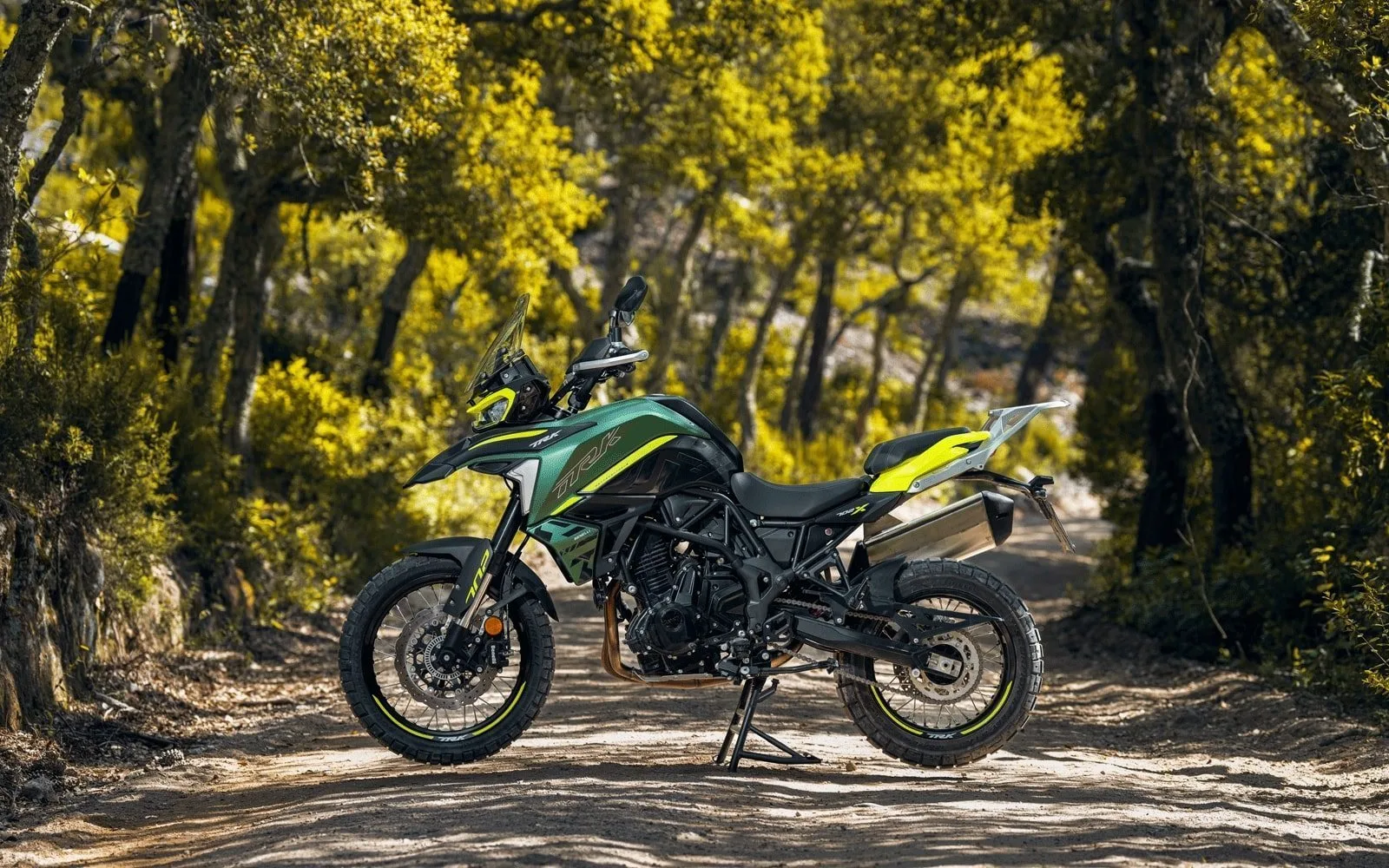 Benelli TRK 702 X