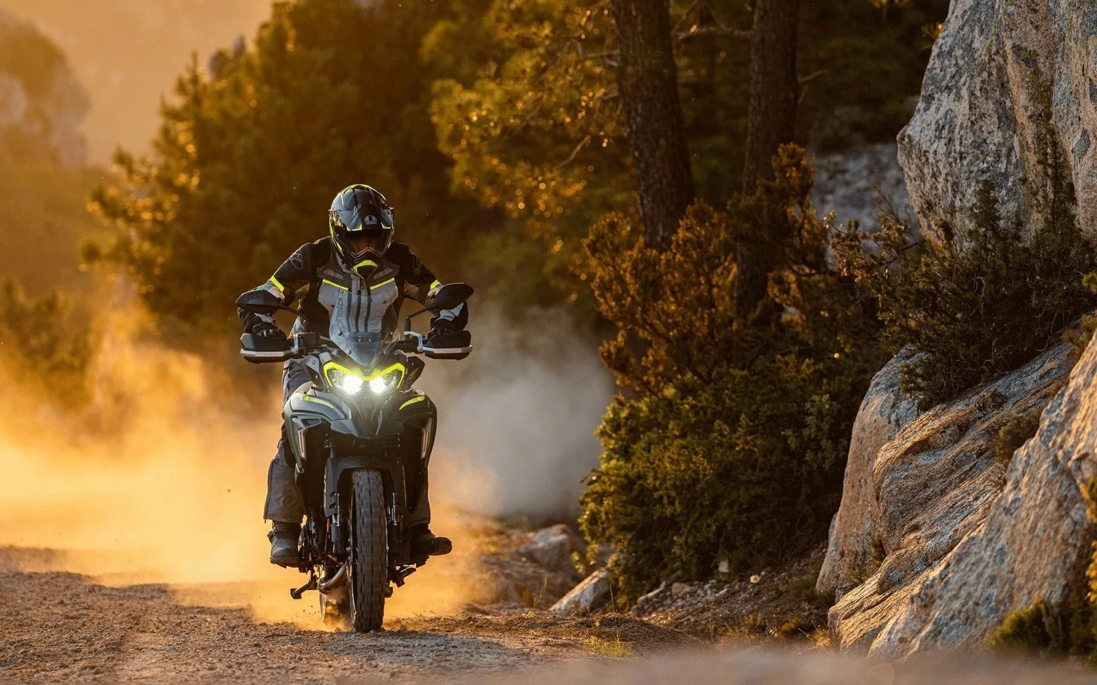Benelli TRK 702 X