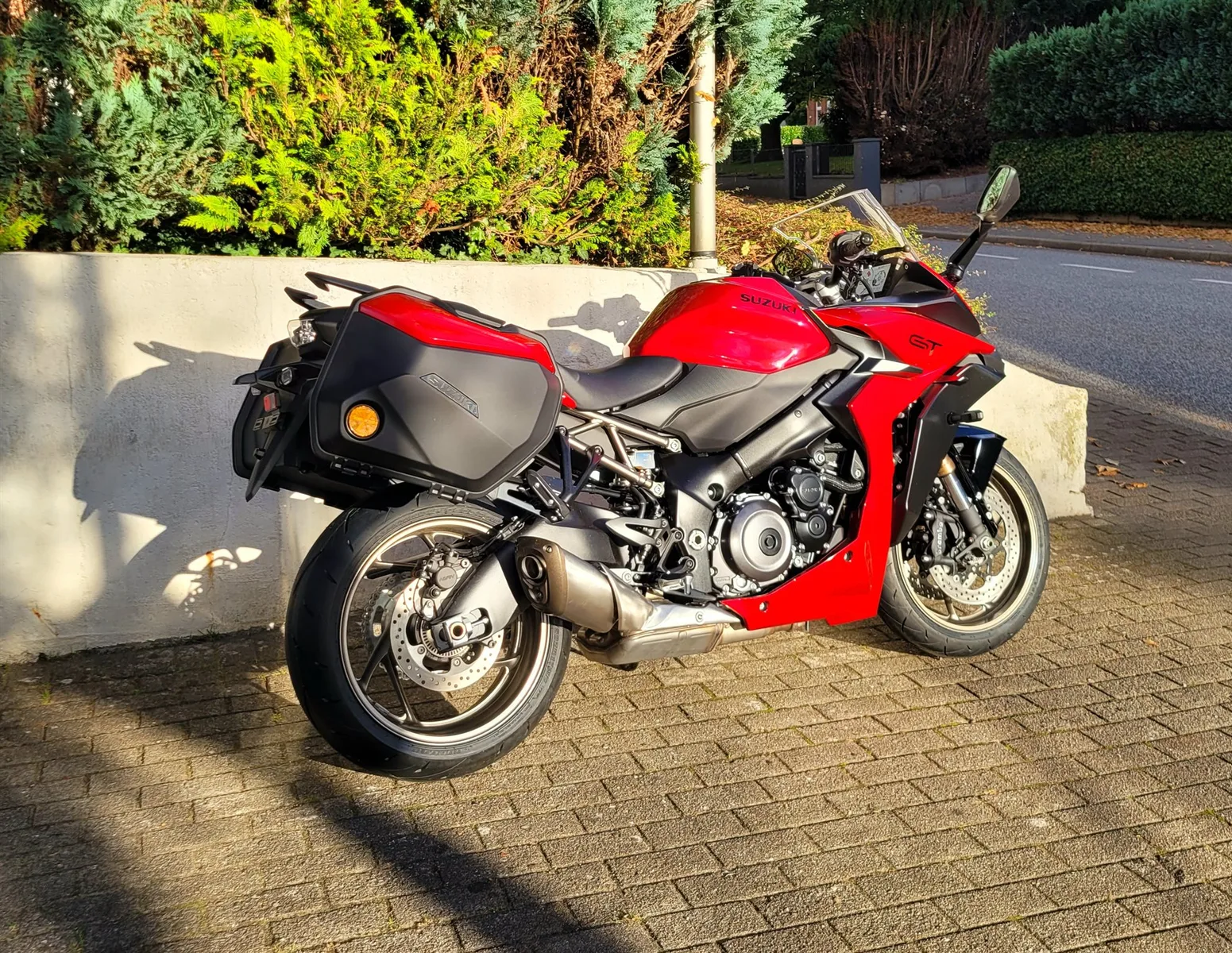 Suzuki GSX-S1000GT