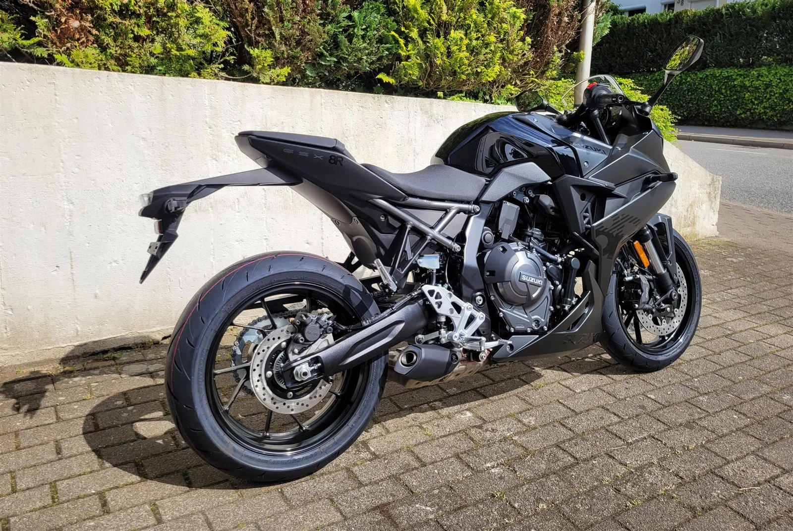 Suzuki GSX-8R