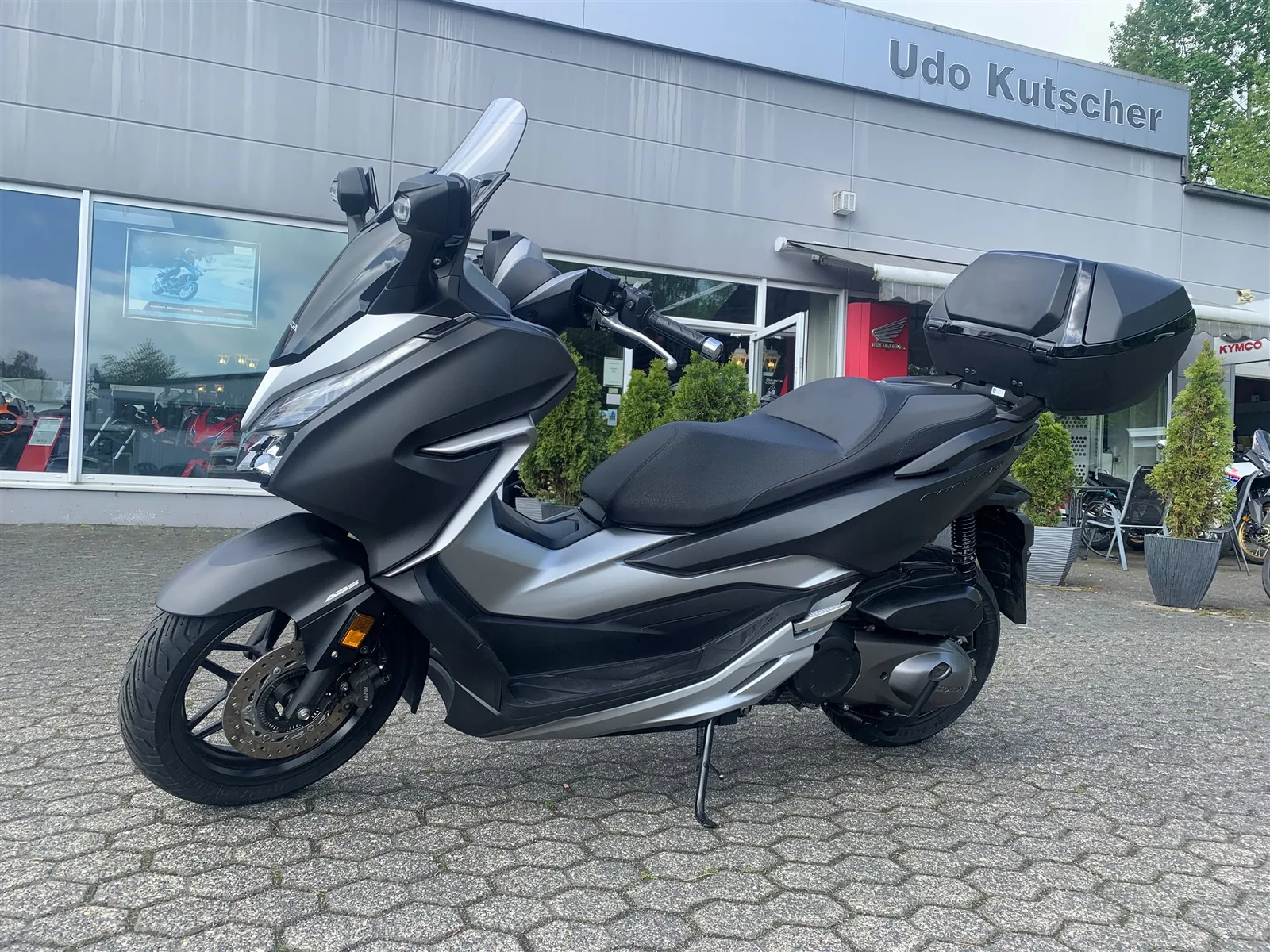 Honda Forza 300 \*TIP TOP\*Nur 8005 km\*