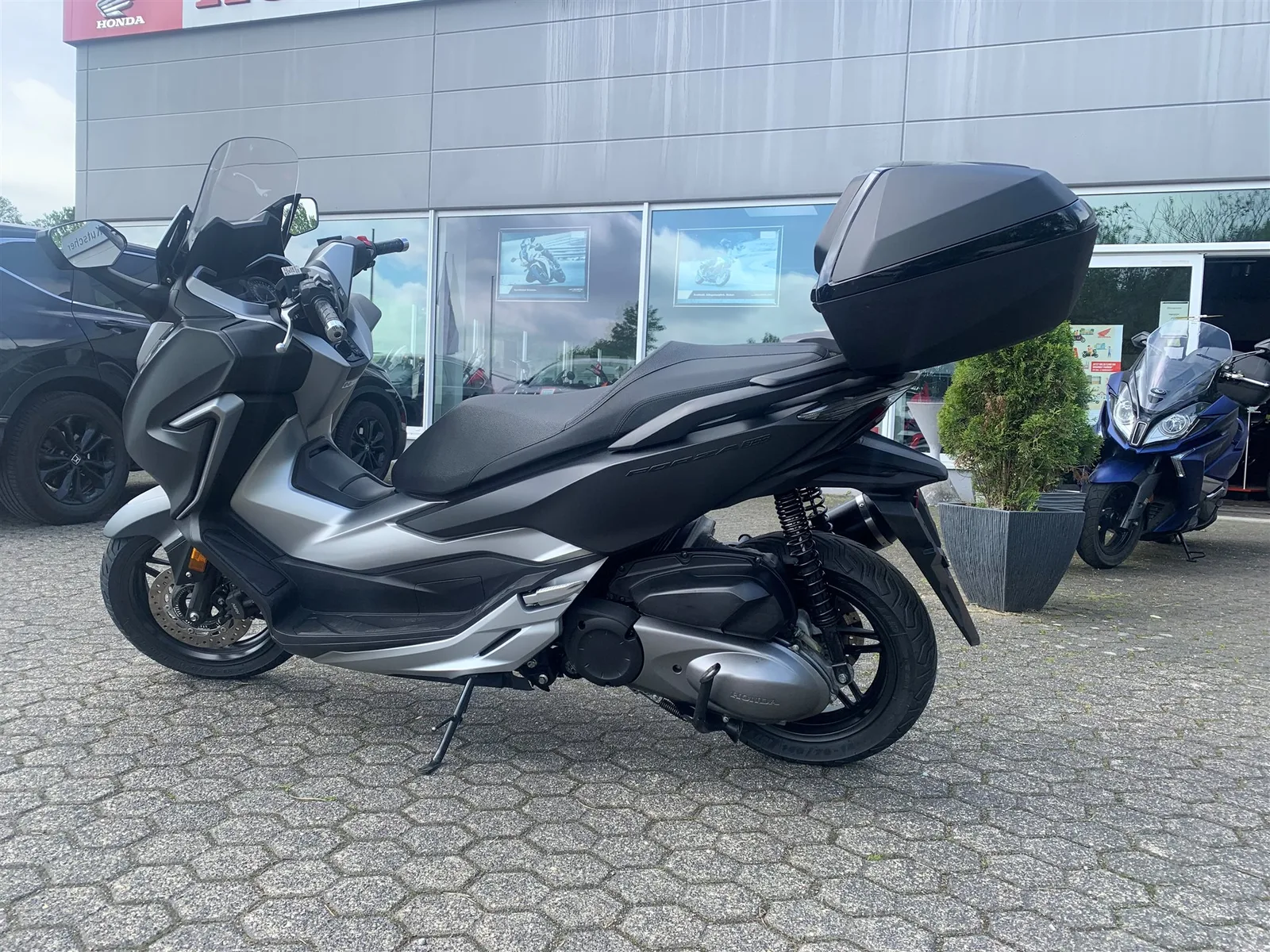 Honda Forza 300 \*TIP TOP\*Nur 8005 km\*