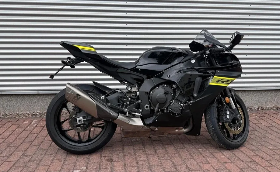 Yamaha R1