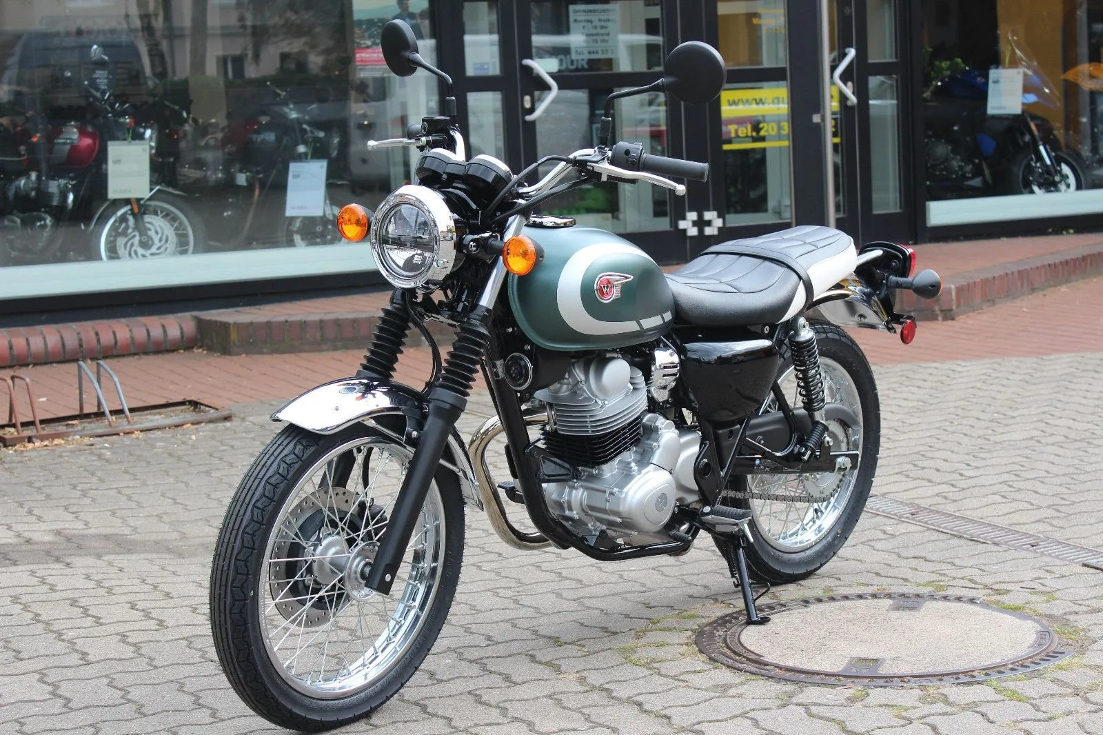 Kawasaki W230
