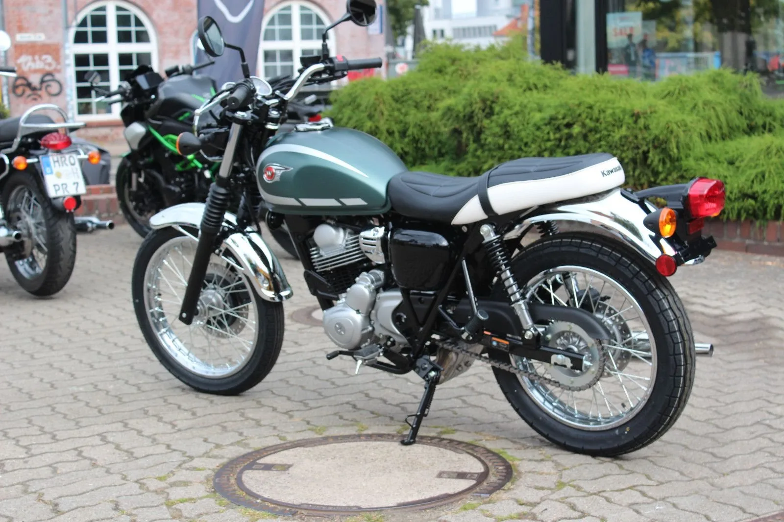 Kawasaki W230