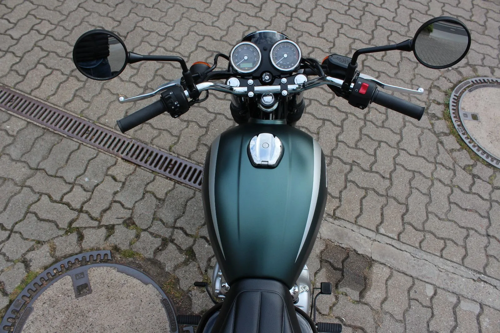Kawasaki W230