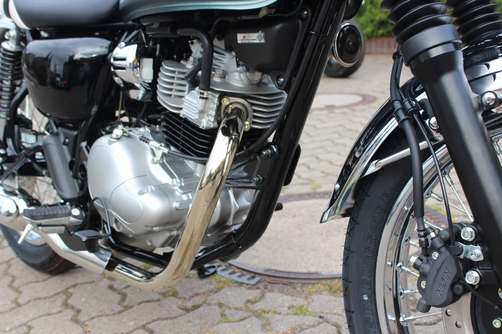 Kawasaki W230