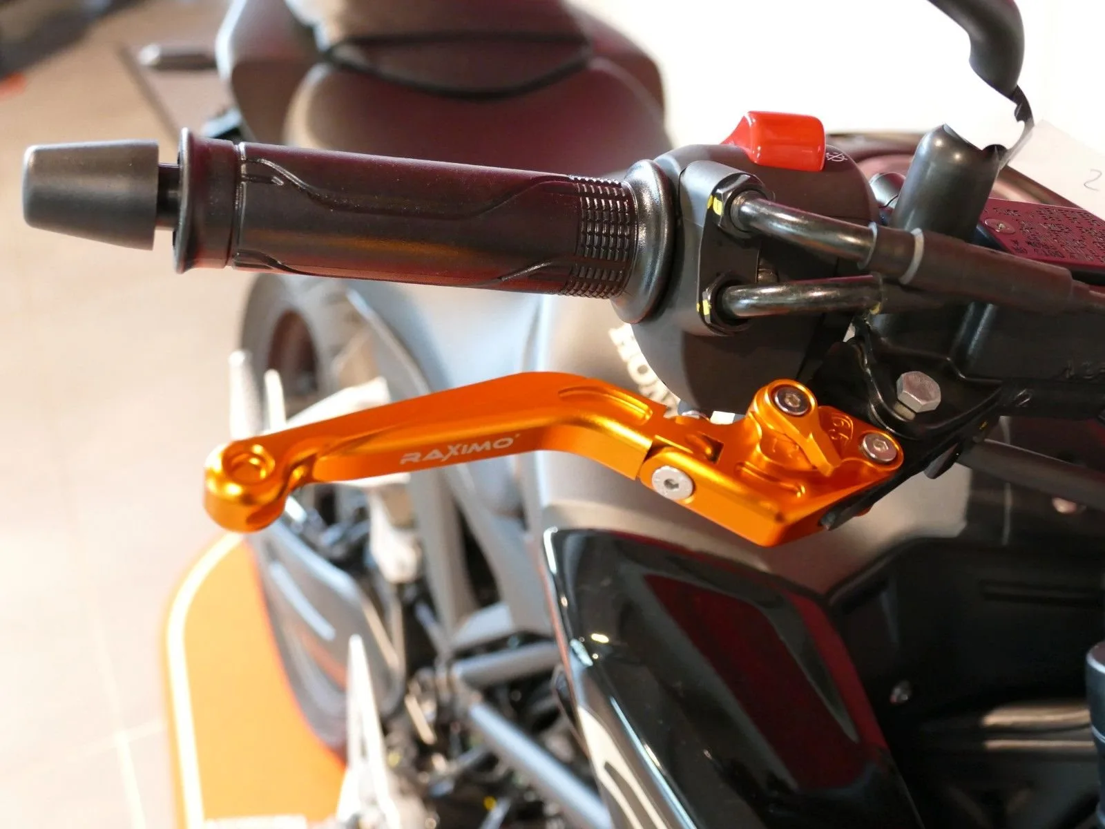 Honda CB125R