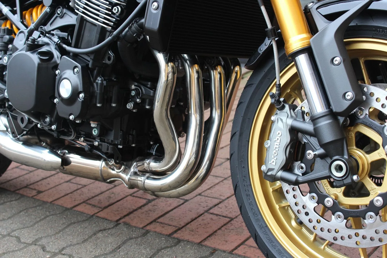 Kawasaki Z900 RS SE