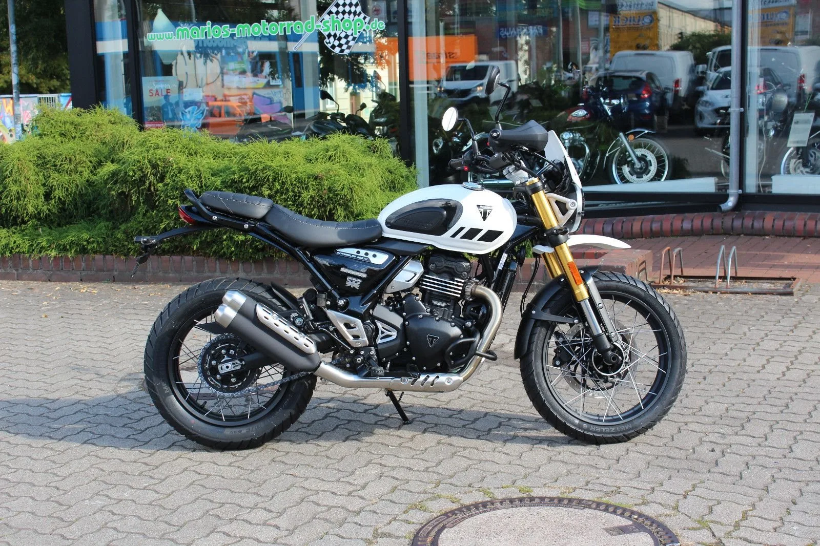 Triumph Scrambler 400 XC