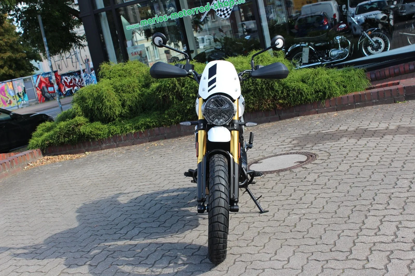 Triumph Scrambler 400 XC