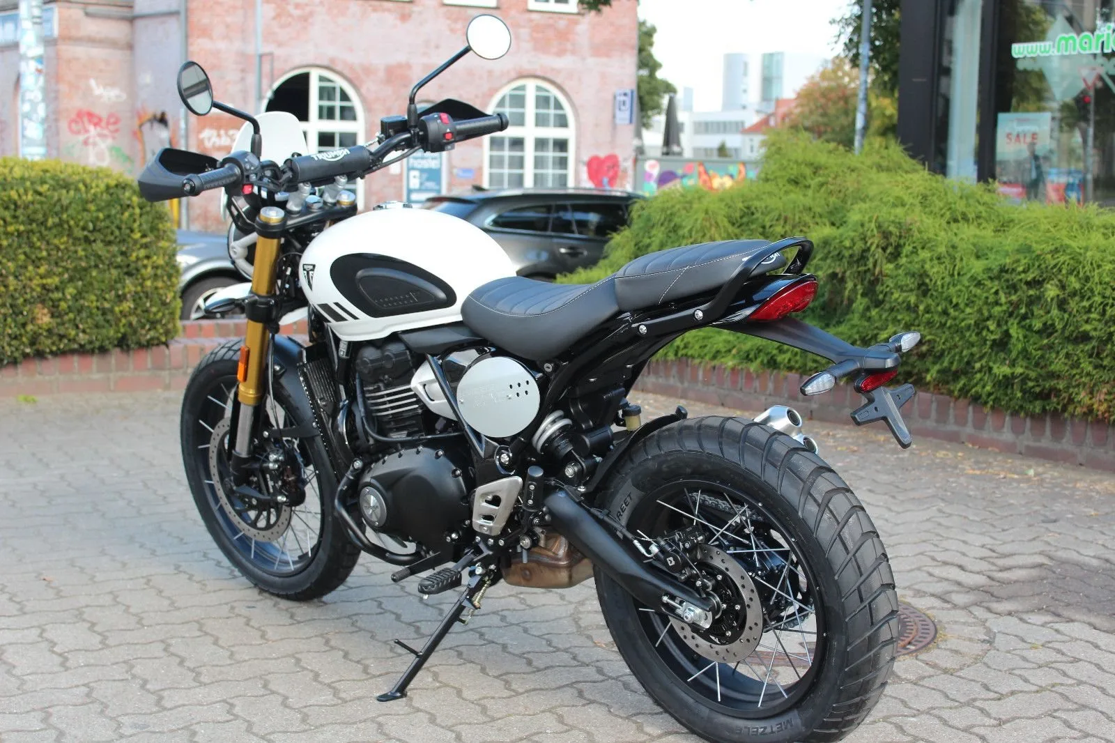 Triumph Scrambler 400 XC