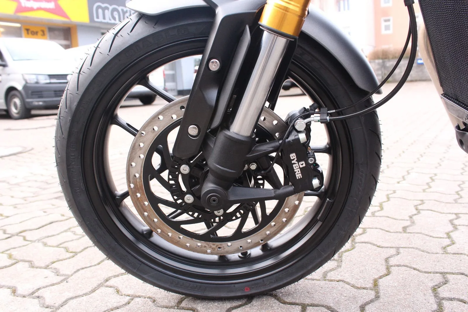 Triumph Speed 400 4 Jahre Garantie