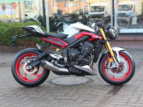 Triumph Street Triple 765 RX