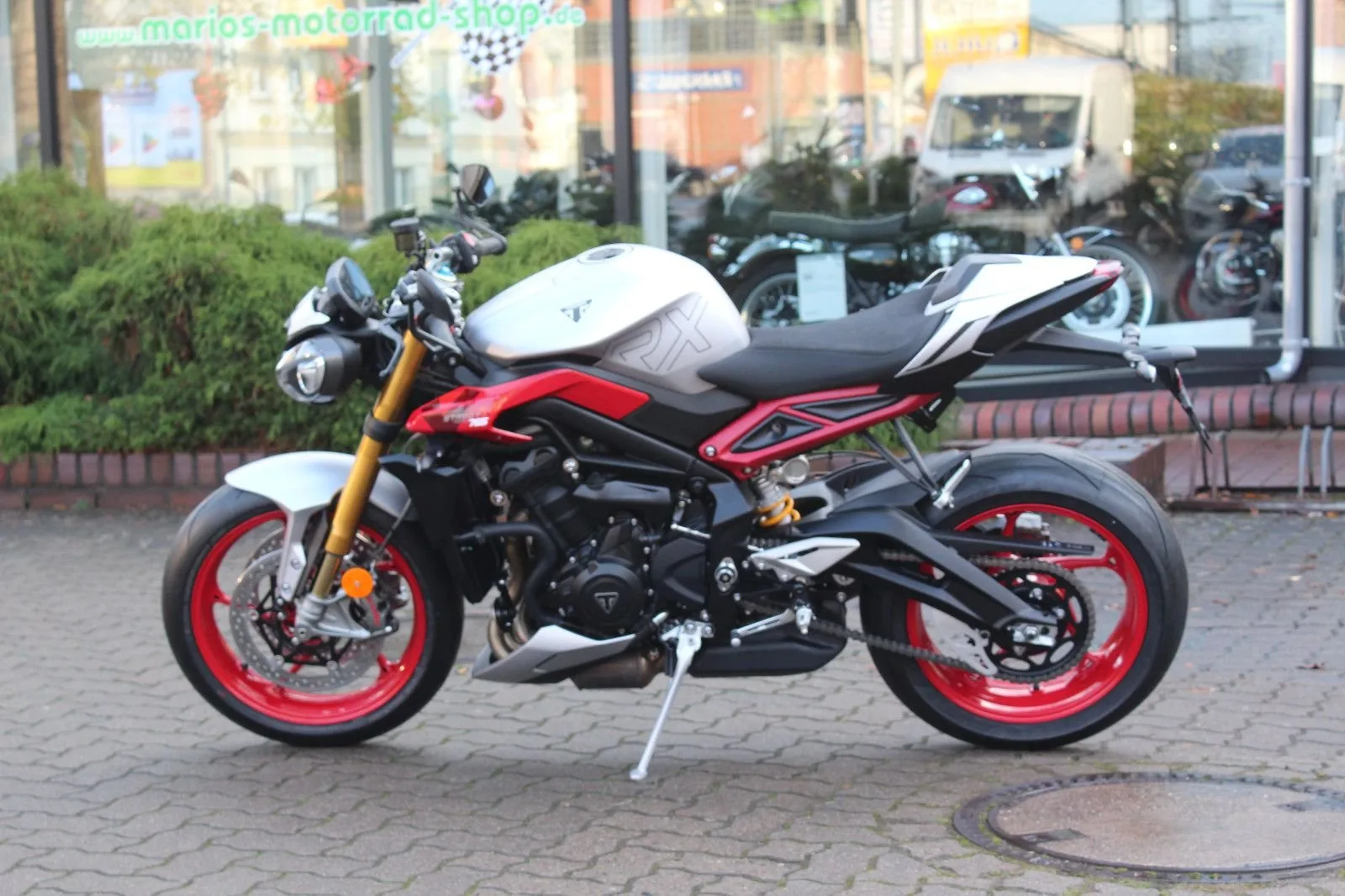 Triumph Street Triple 765 RX