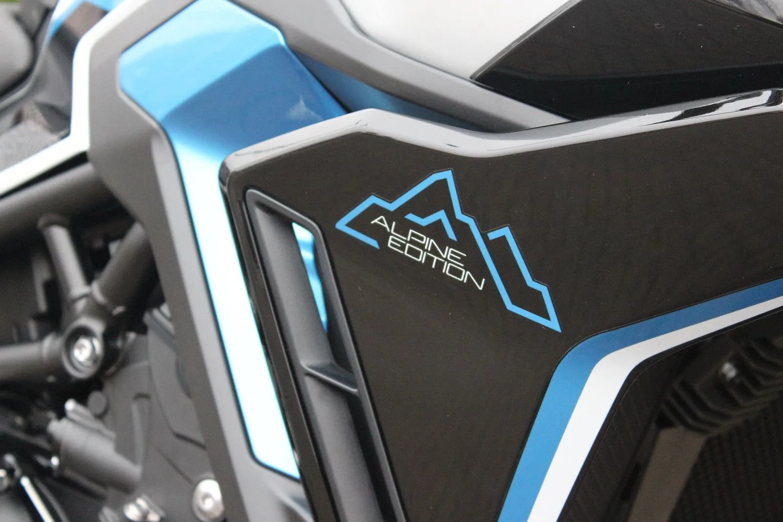 Triumph Tiger 900 Alpine Edition