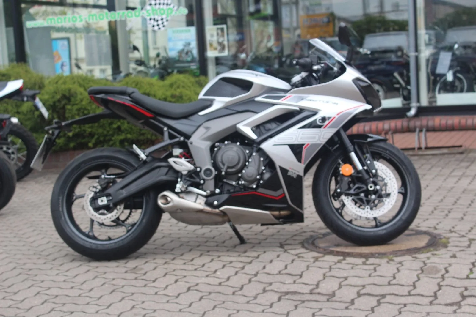 Triumph Daytona 660