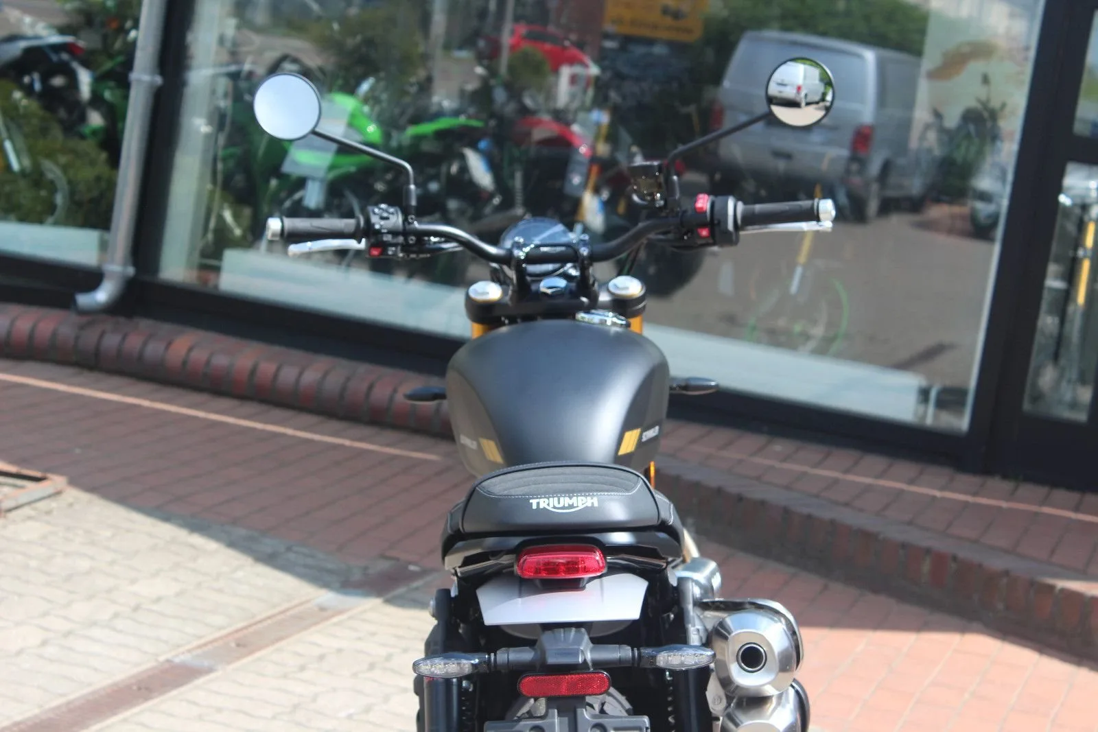 Triumph Scrambler 900