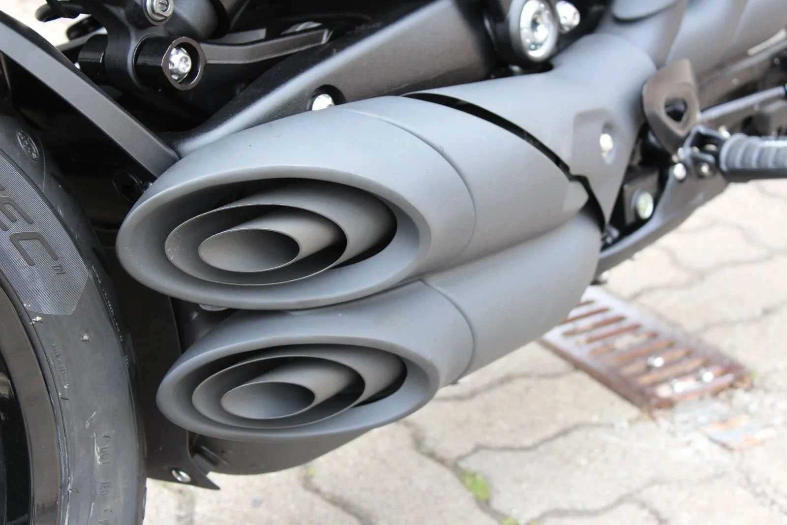 Triumph Rocket 3 Storm R