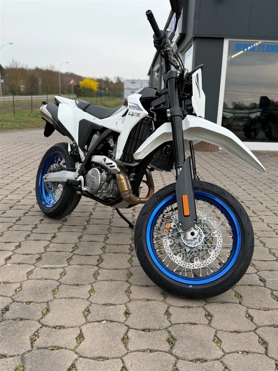 Suzuki DR-Z4SM Supermoto \* Preissenkung\*