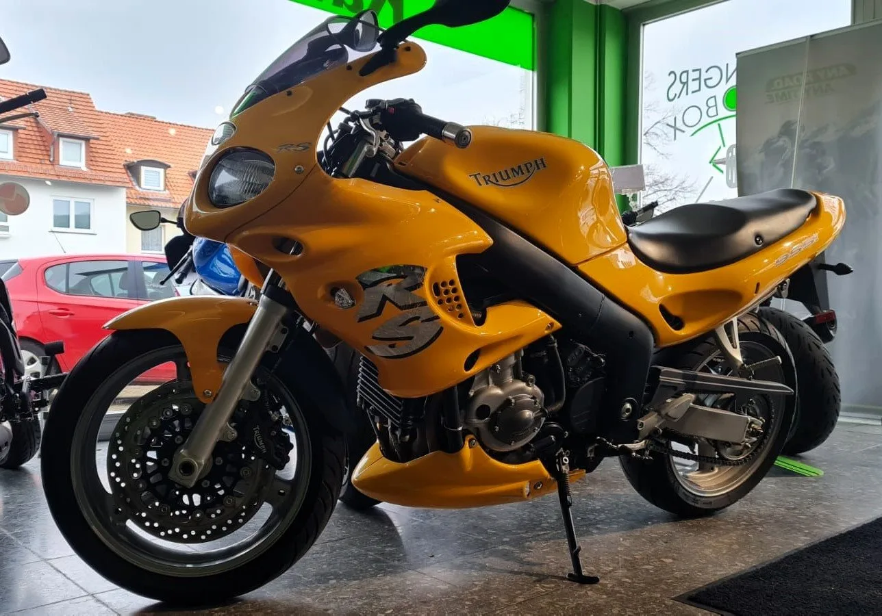 Triumph Sprint RS 955i