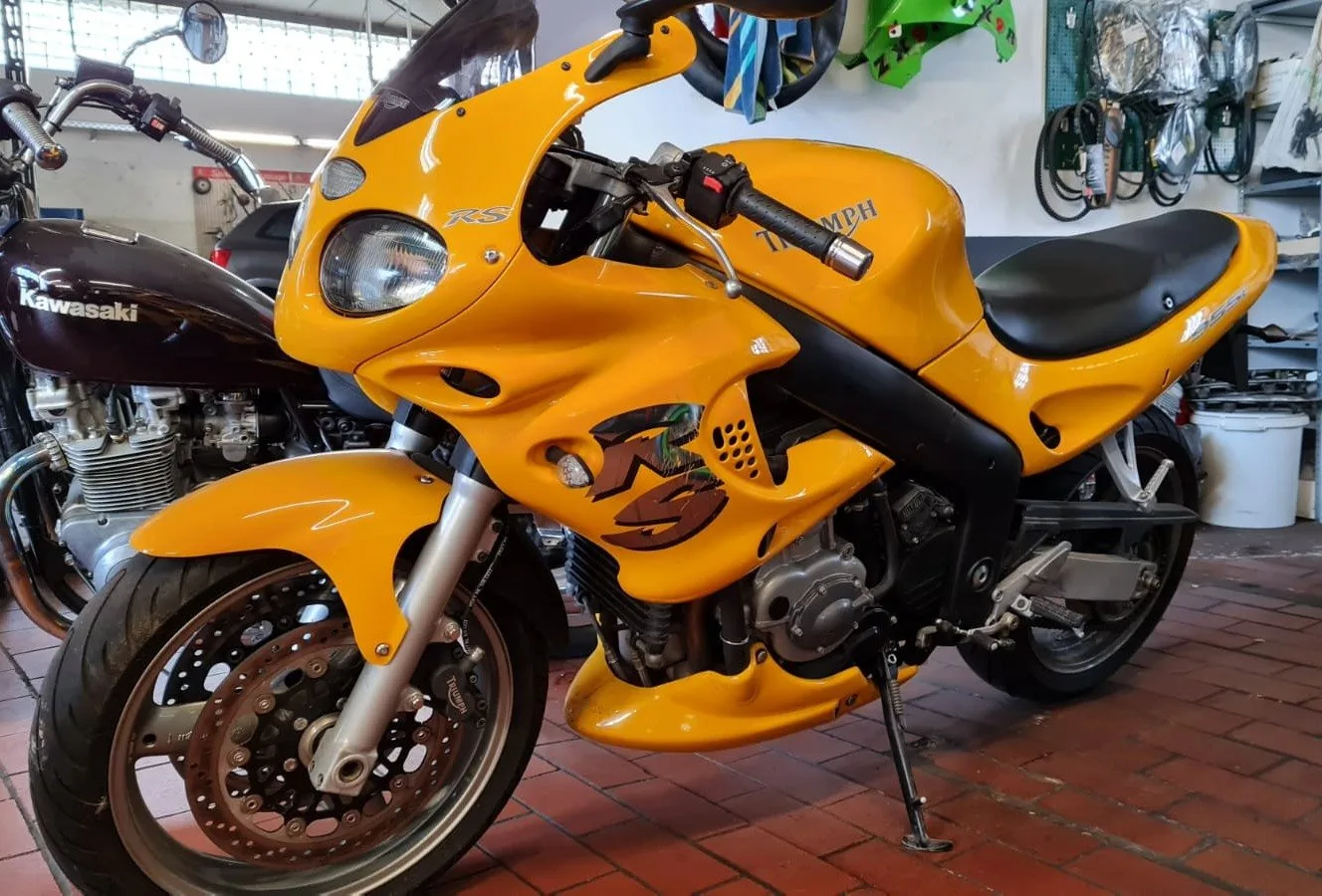 Triumph Sprint RS 955i