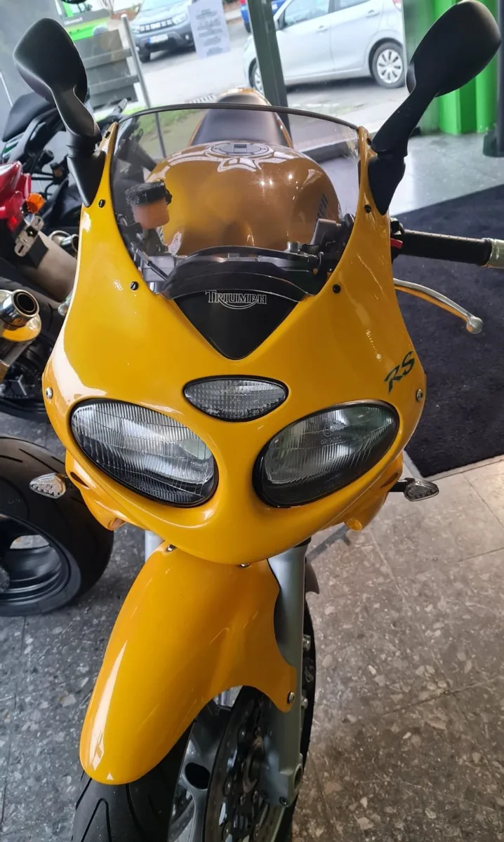 Triumph Sprint RS 955i