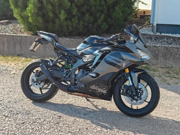 Kawasaki Ninja ZX-4RR