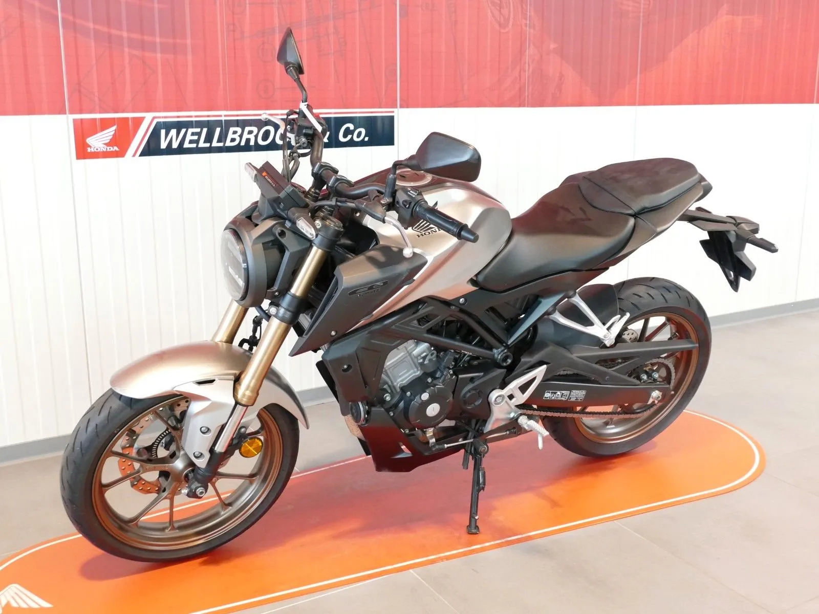 Honda CB125R