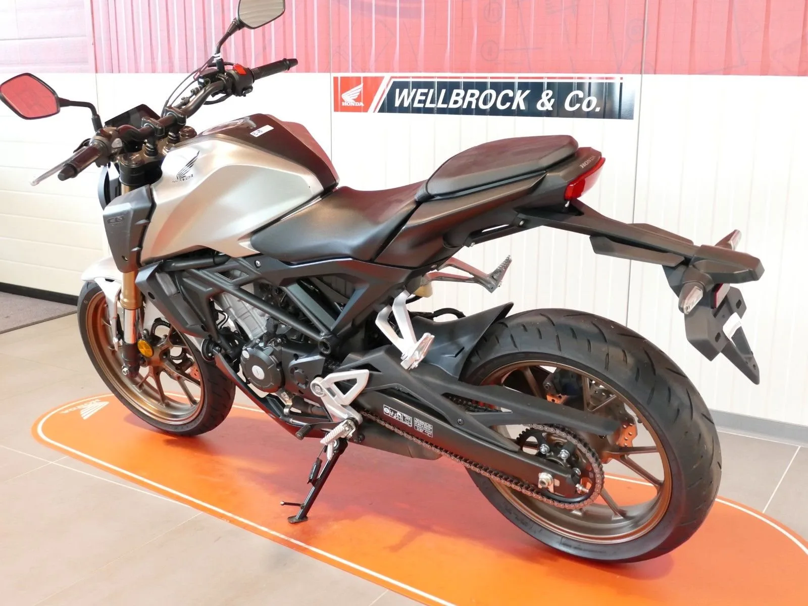 Honda CB125R