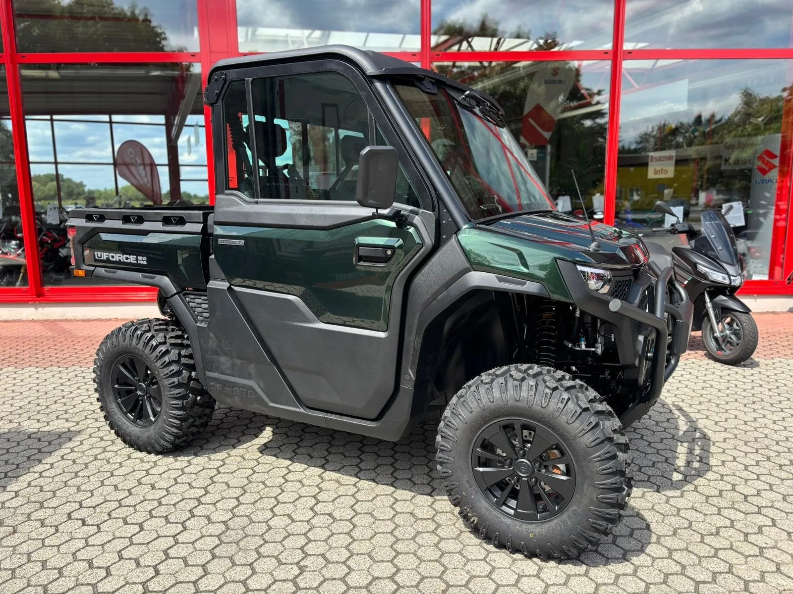 CFMOTO UFORCE 1000