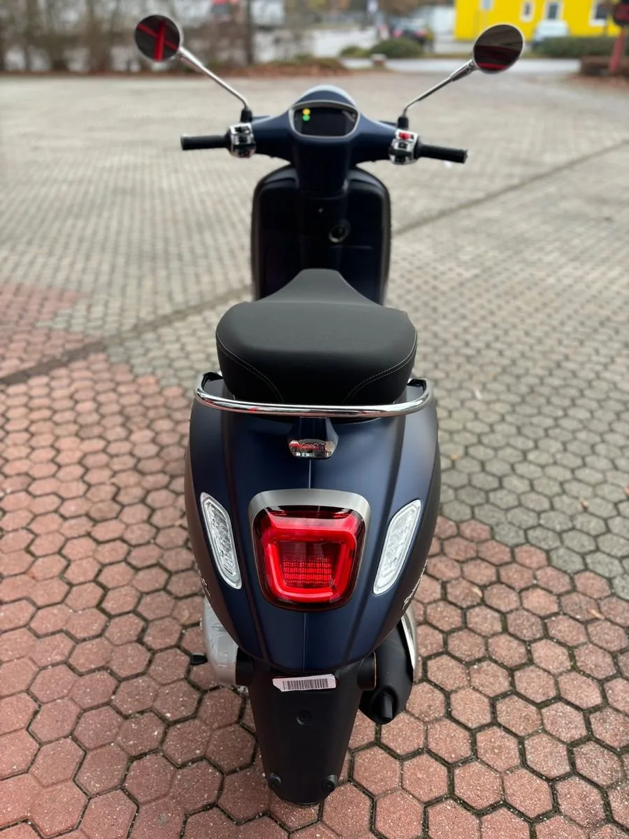 Vespa Primavera Tech 125