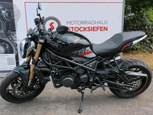 Benelli 752 S