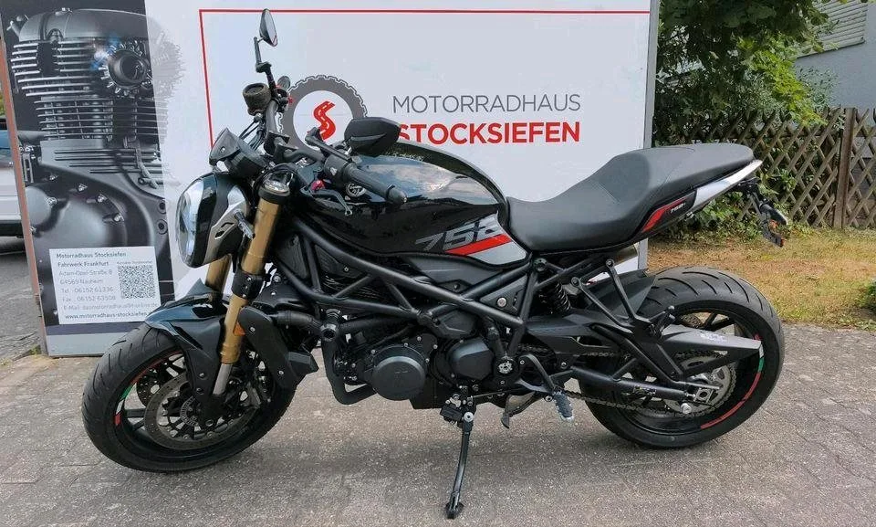 Benelli 752 S