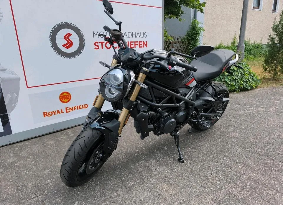 Benelli 752 S