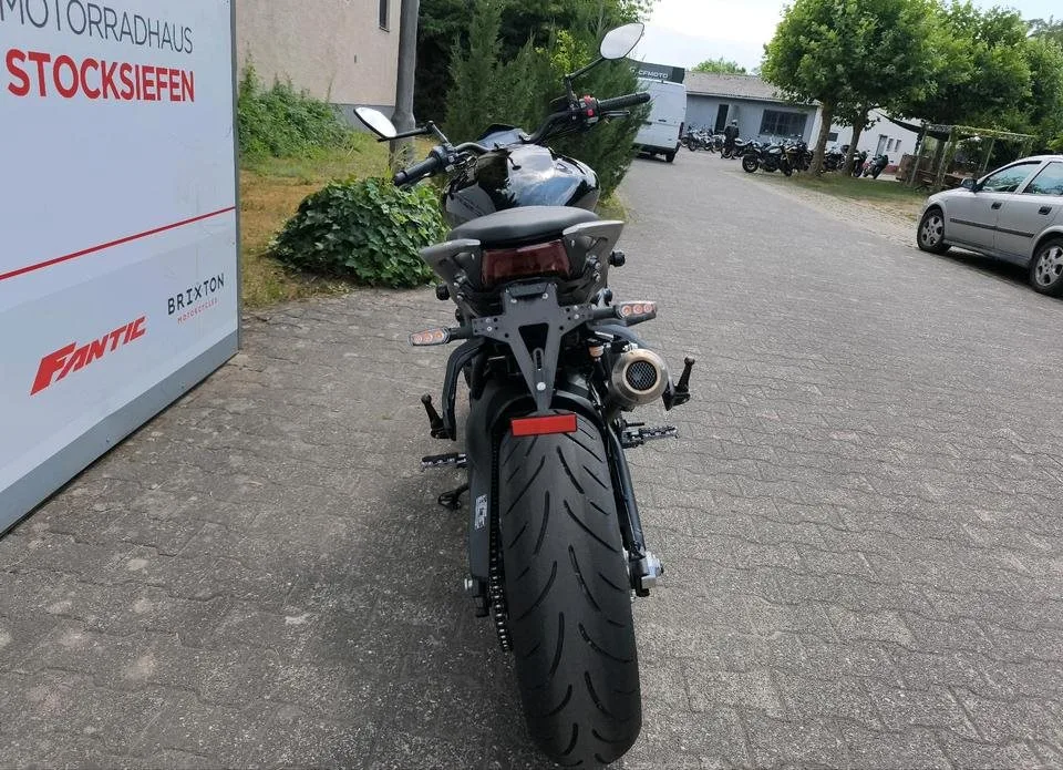 Benelli 752 S