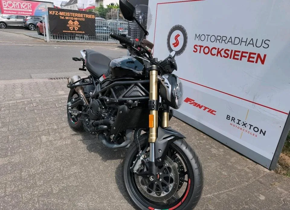 Benelli 752 S