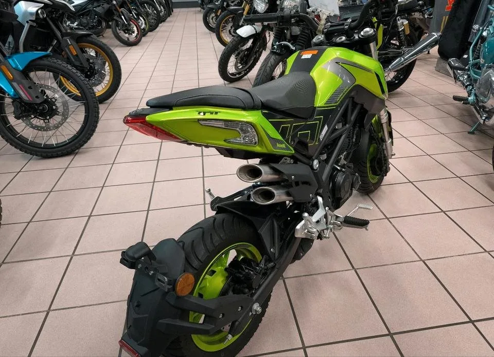 Benelli TnT 125
