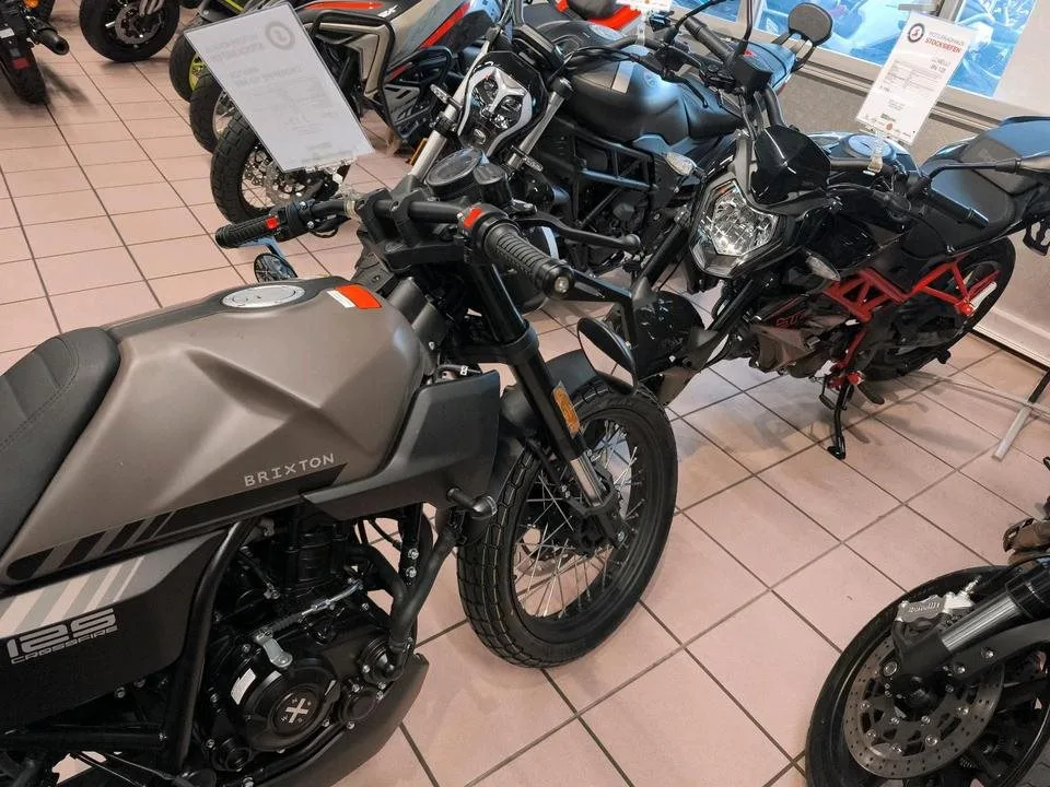 Brixton Crossfire 125
