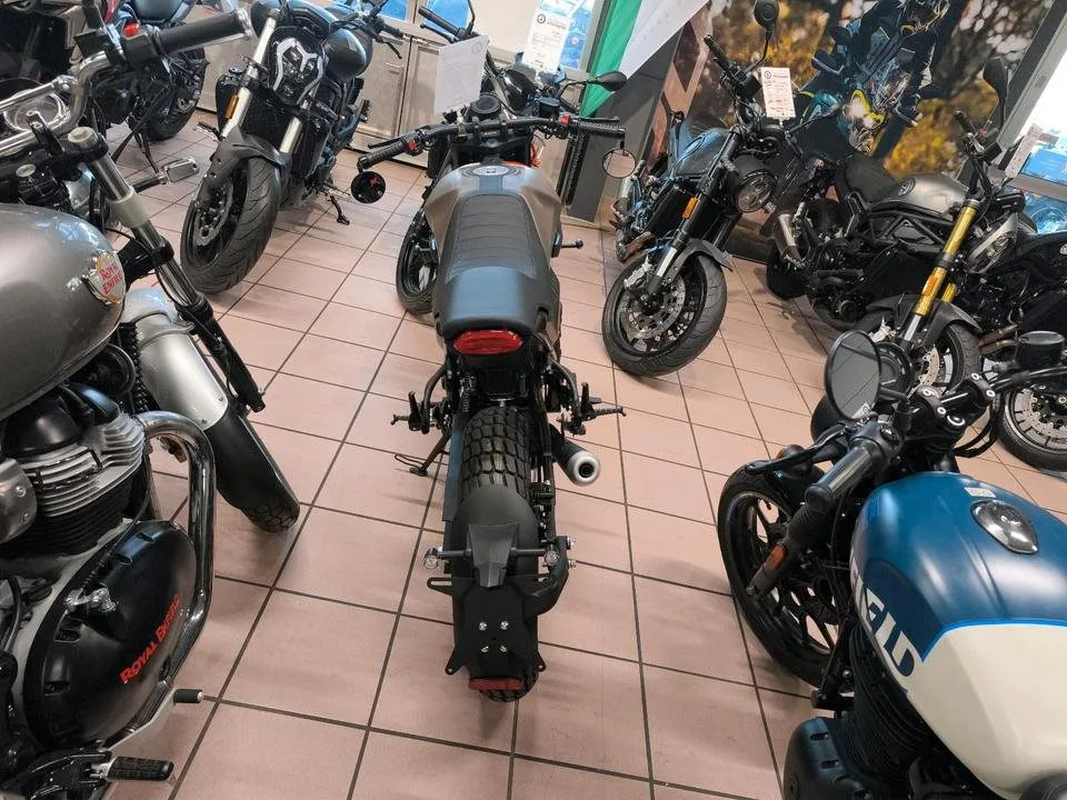 Brixton Crossfire 125