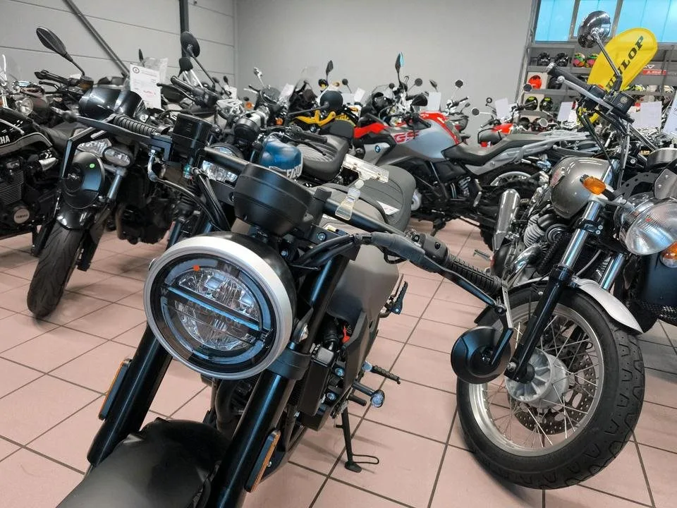 Brixton Crossfire 125