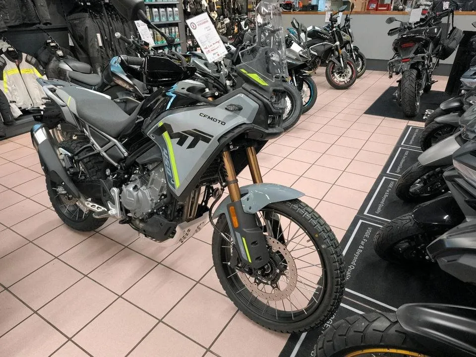 CFMOTO 450MT