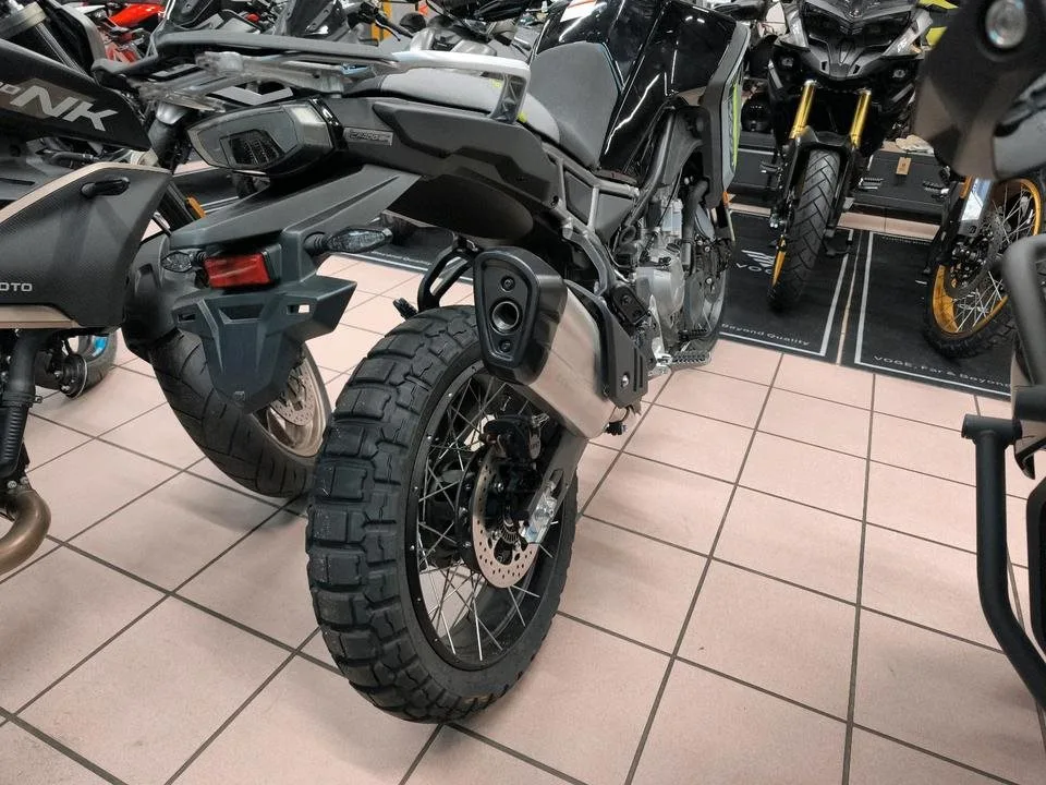CFMOTO 450MT