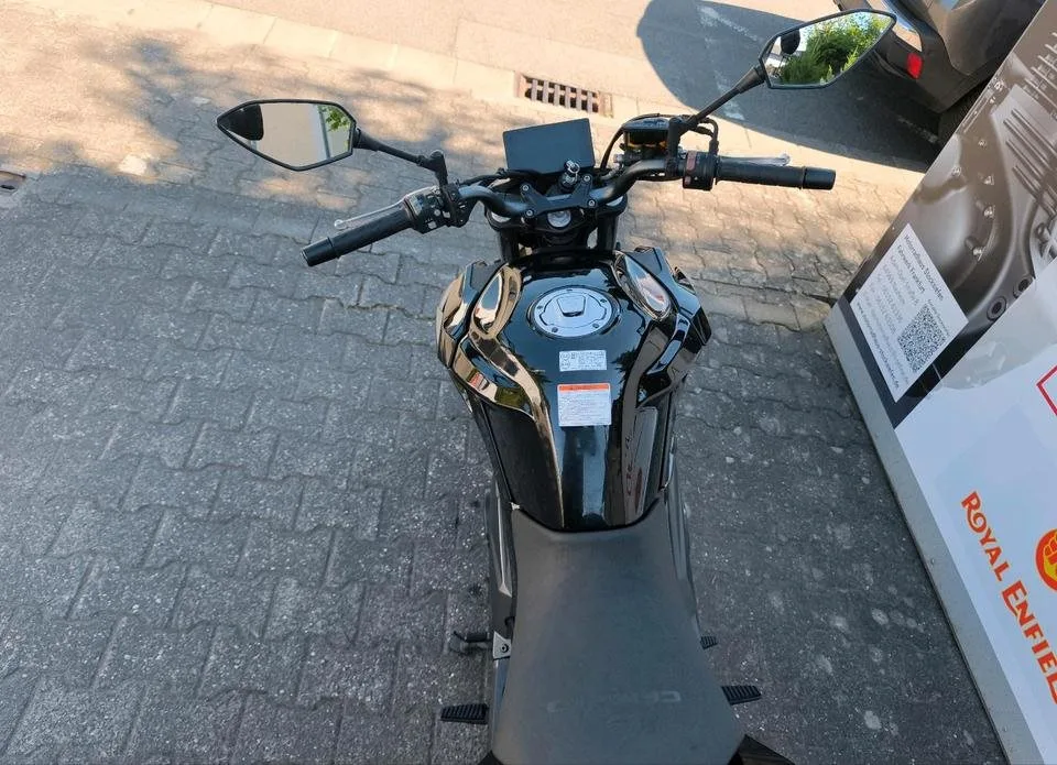 CFMOTO 650NK