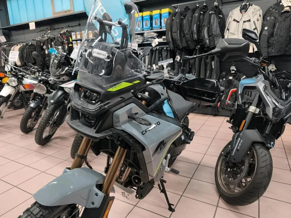 CFMOTO 450MT